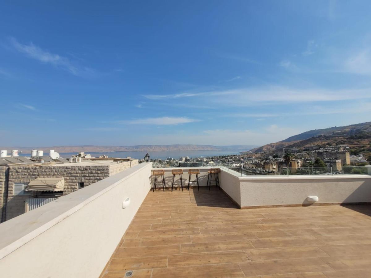 Yalarent Alba Apatments- Vacation Apartments Tiberiade Esterno foto